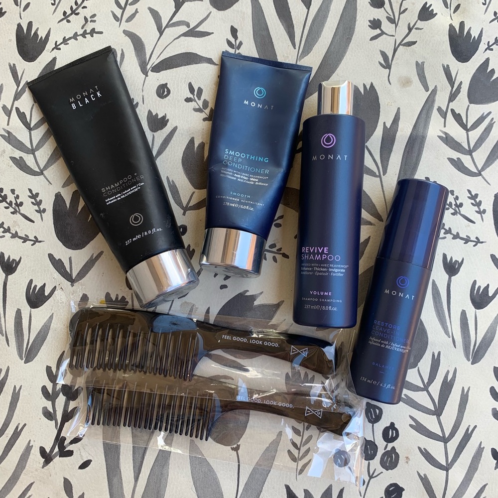 Monat hair bundle